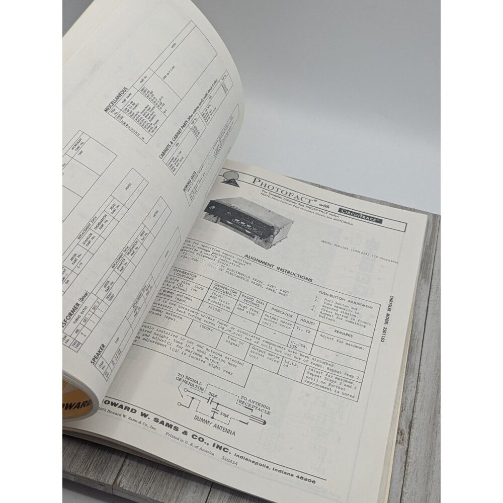 Original Sams PhotoFact Auto Radio Series Book AR-157 November 1973 - Picture 5 of 5